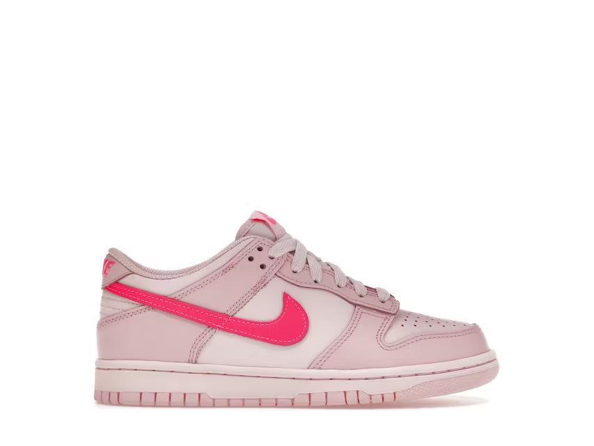 Nike Dunk Low Triple Pink